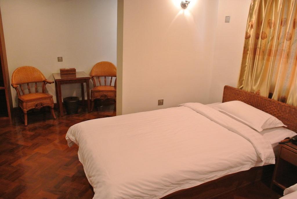Hotel Wardan Yangon Ngoại thất bức ảnh