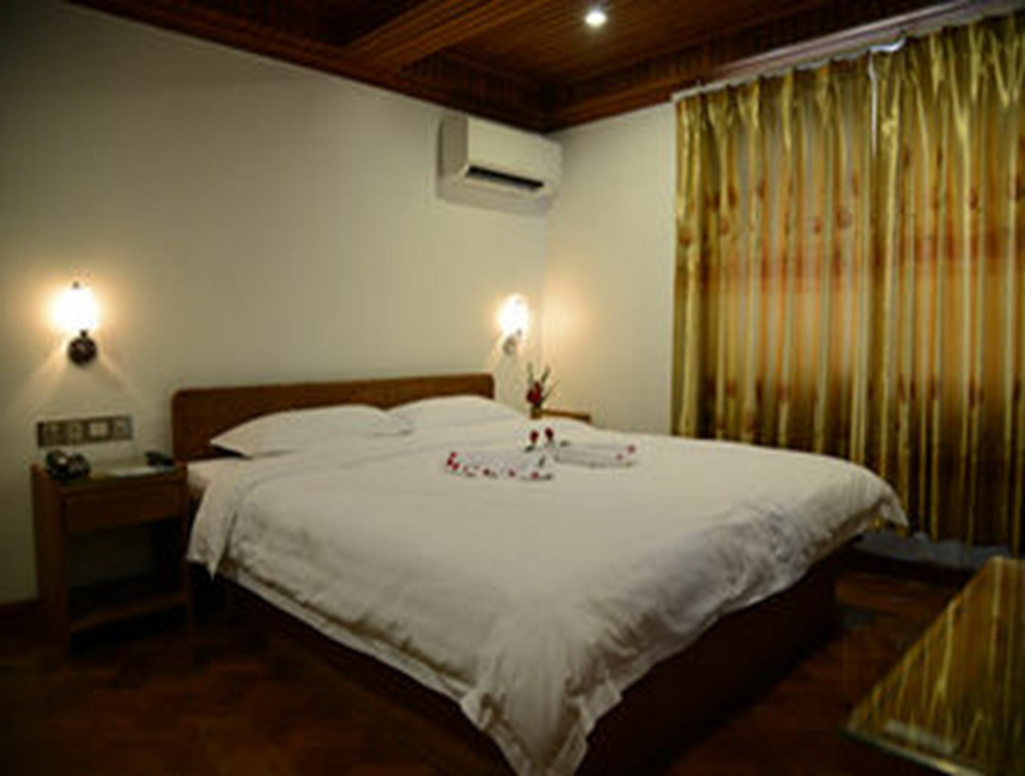 Hotel Wardan Yangon Ngoại thất bức ảnh